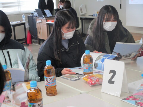 話しを聞く3年生２