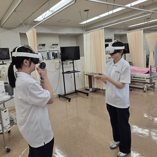 VR