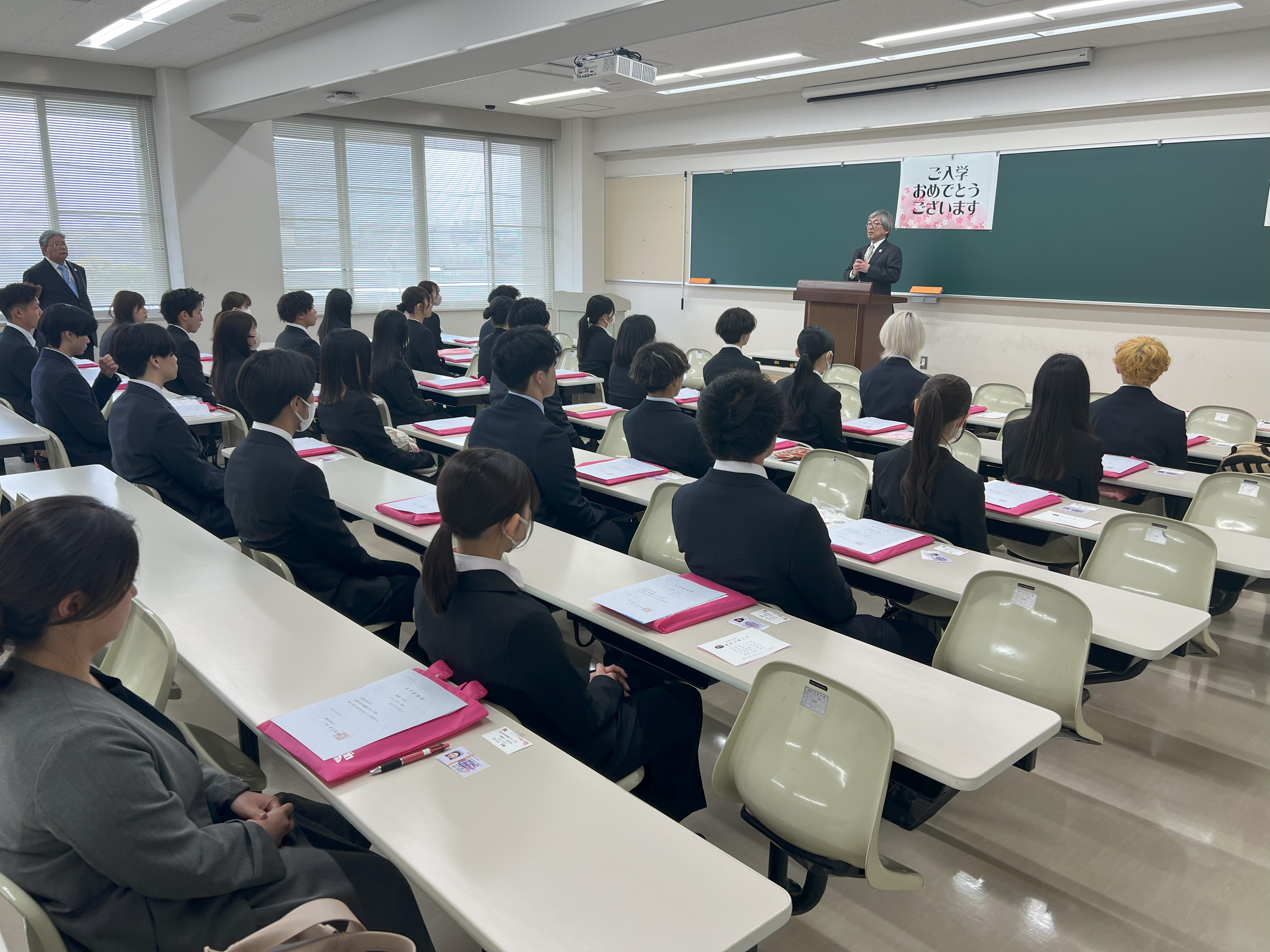 学科長から歓迎の言葉