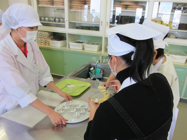 IMG_0036 カップへ