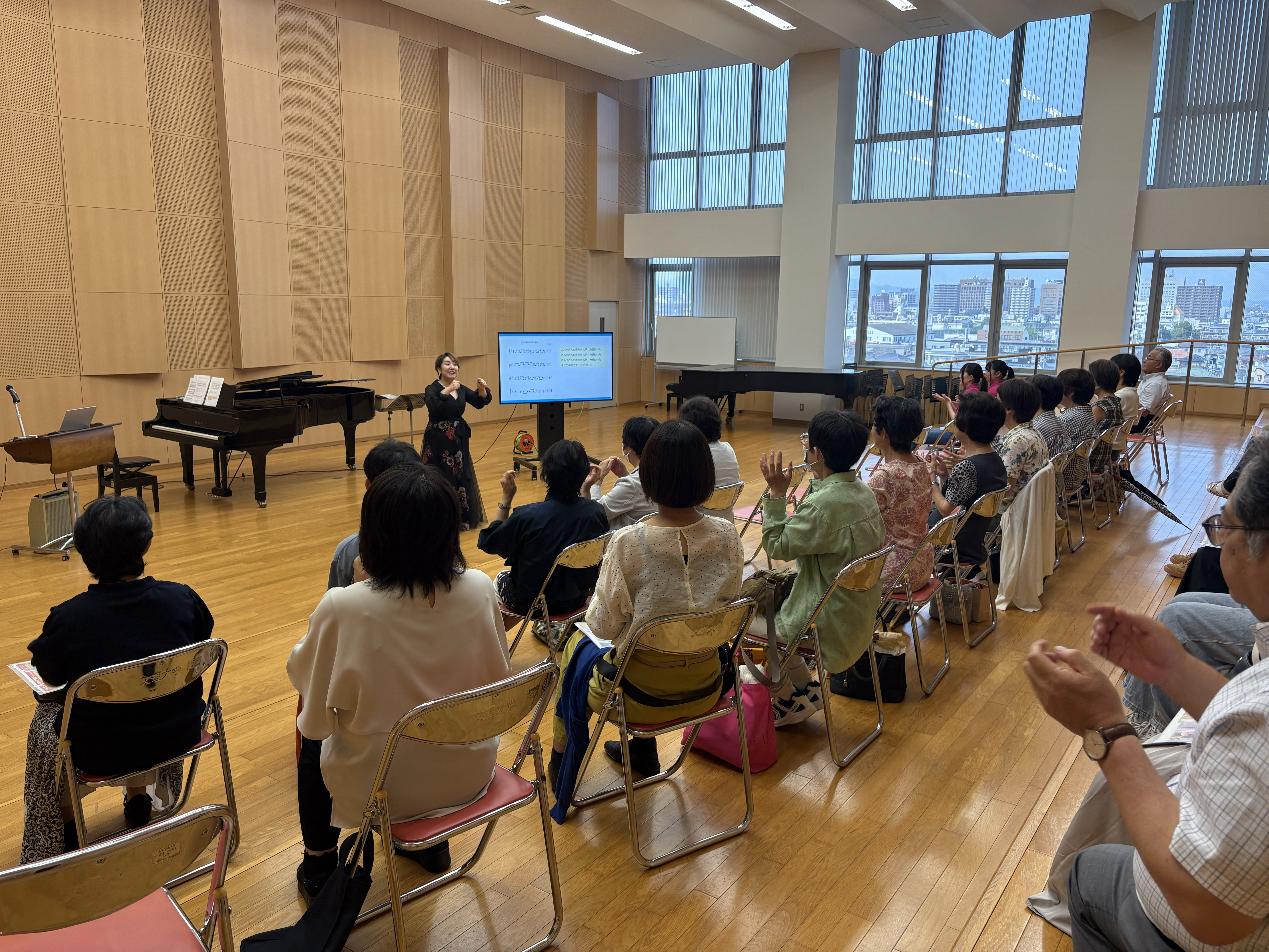 むすんでひらいて