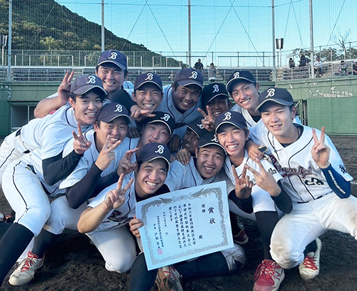 嬉しそうな選手達