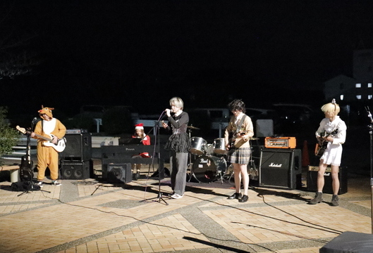 バンド演奏