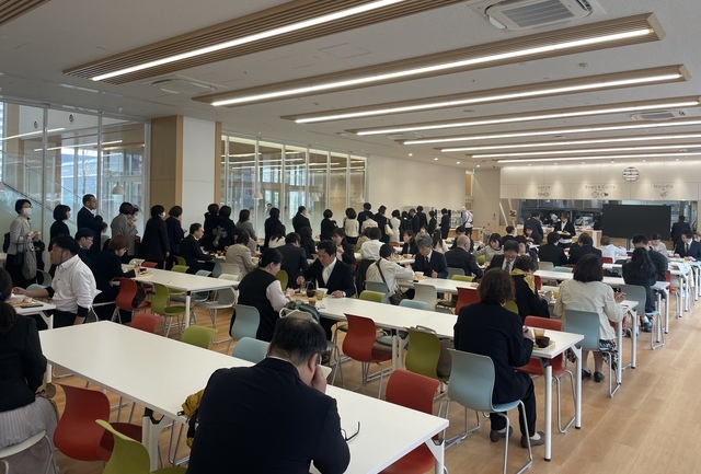 高松駅キャンパス入学式12