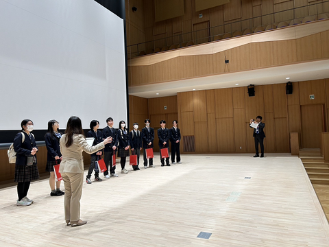 ムラサキキネンホール②