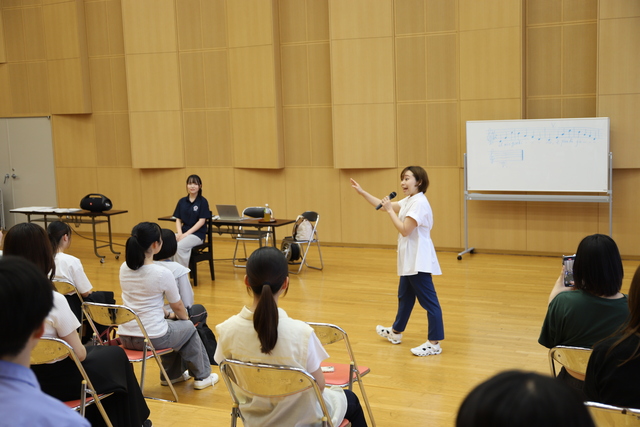 井上さんによるパフォーマンス