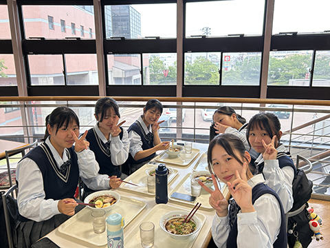 学食1