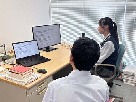 言語コミュニケーション学科