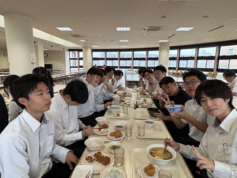 昼食